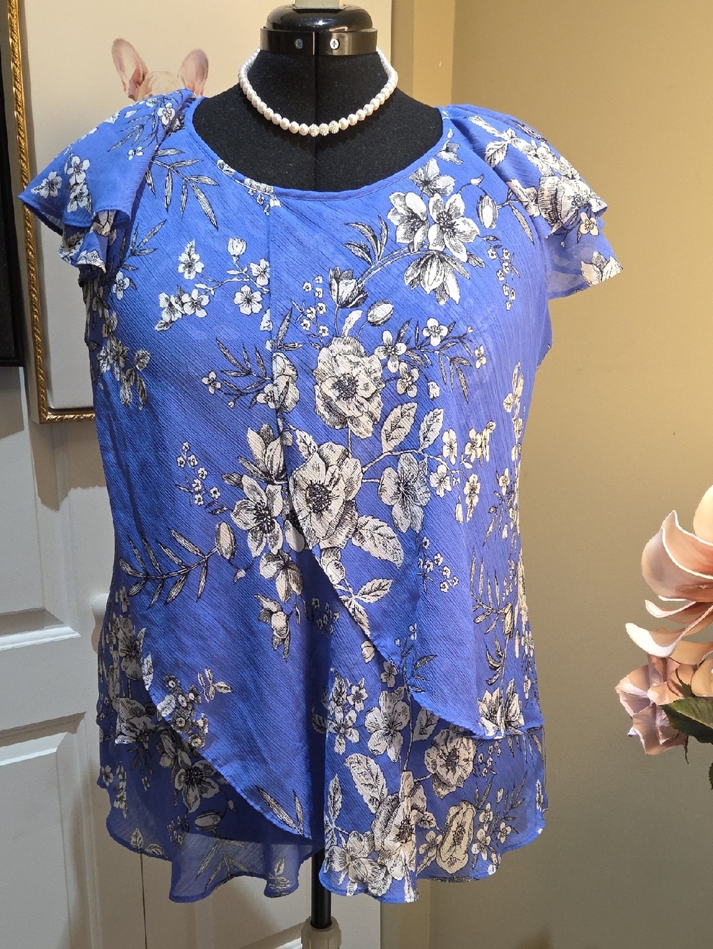 1X Roz & Ali Blue Floral Flutter Sleeve Blouse